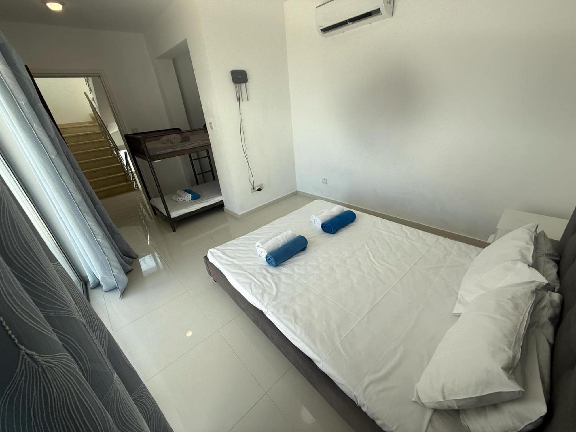 Villa Mulberry Retreat 0,5Km From Everything 코럴베이 외부 사진